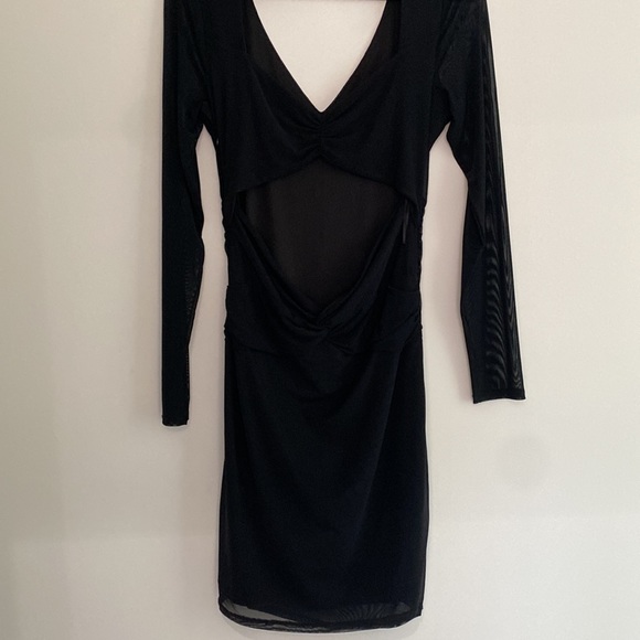 Never Worn black Guess dress - Picture 5 of 8